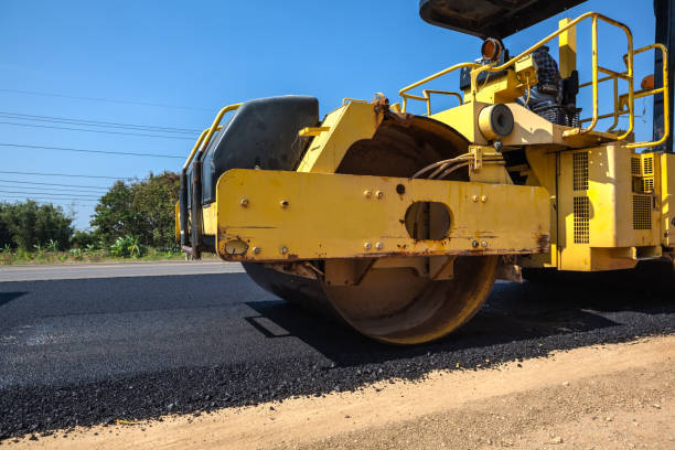 Best Driveway Paving Contractor  in Jamestown, ND
